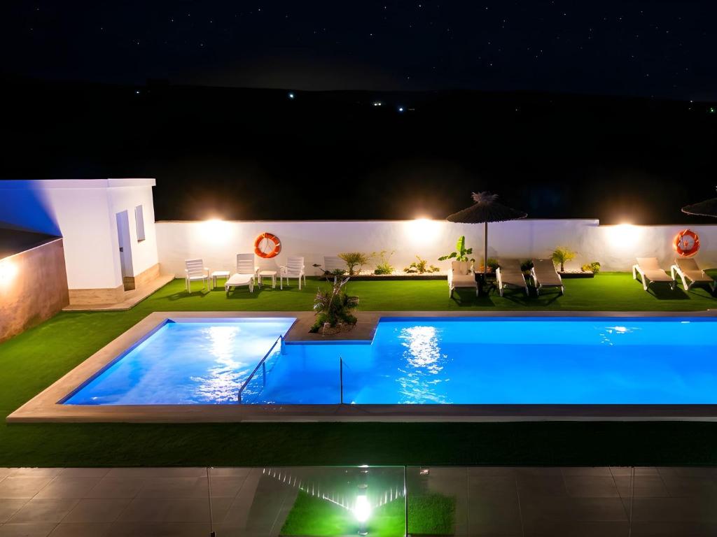 Apartamento con Piscina compartida y Terraza privada - 4