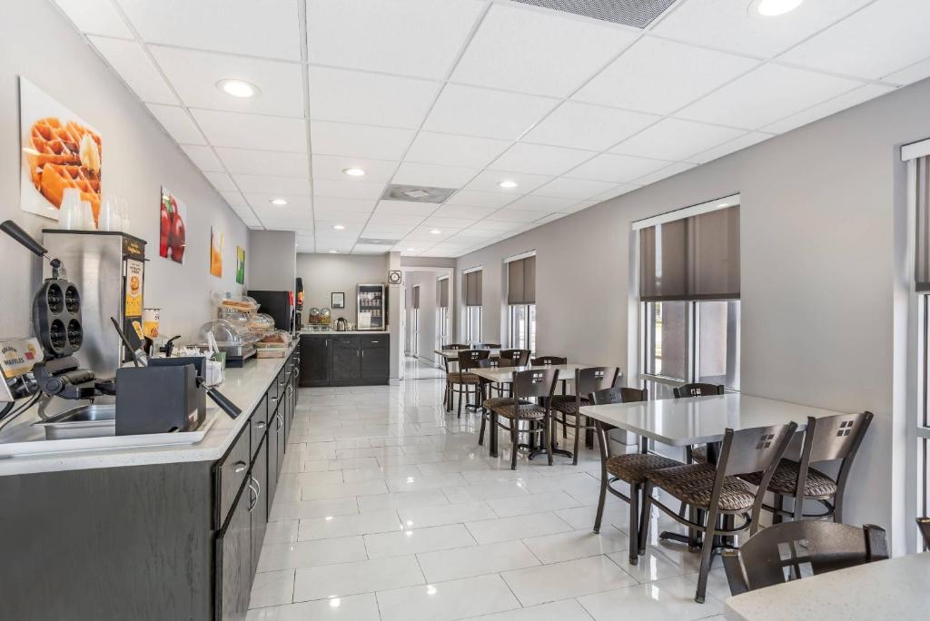 Quality Inn & Suites near Panama City Beach