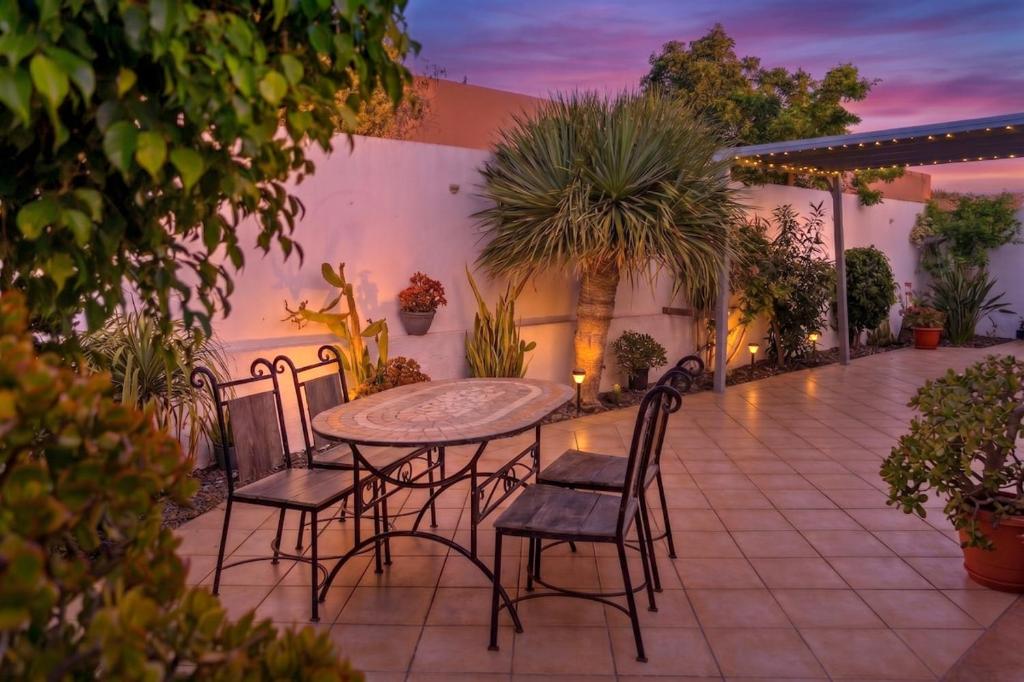 Casa Kiky, Boho-Chic Villa with Botanical Garden - 1