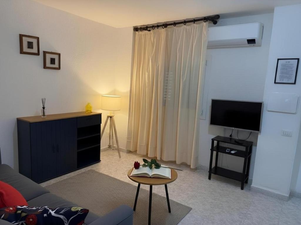 Casa Gioia -Appartamento con veranda vicino Marinella - 2