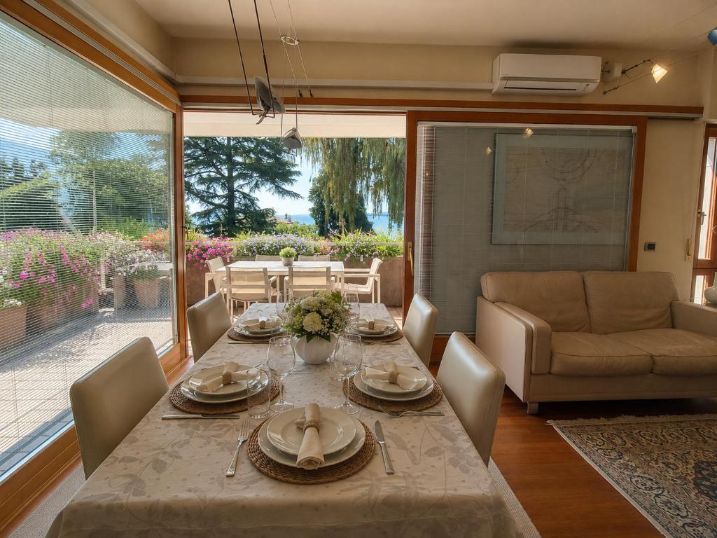 Gardone Apartment lake view and free parking - 4