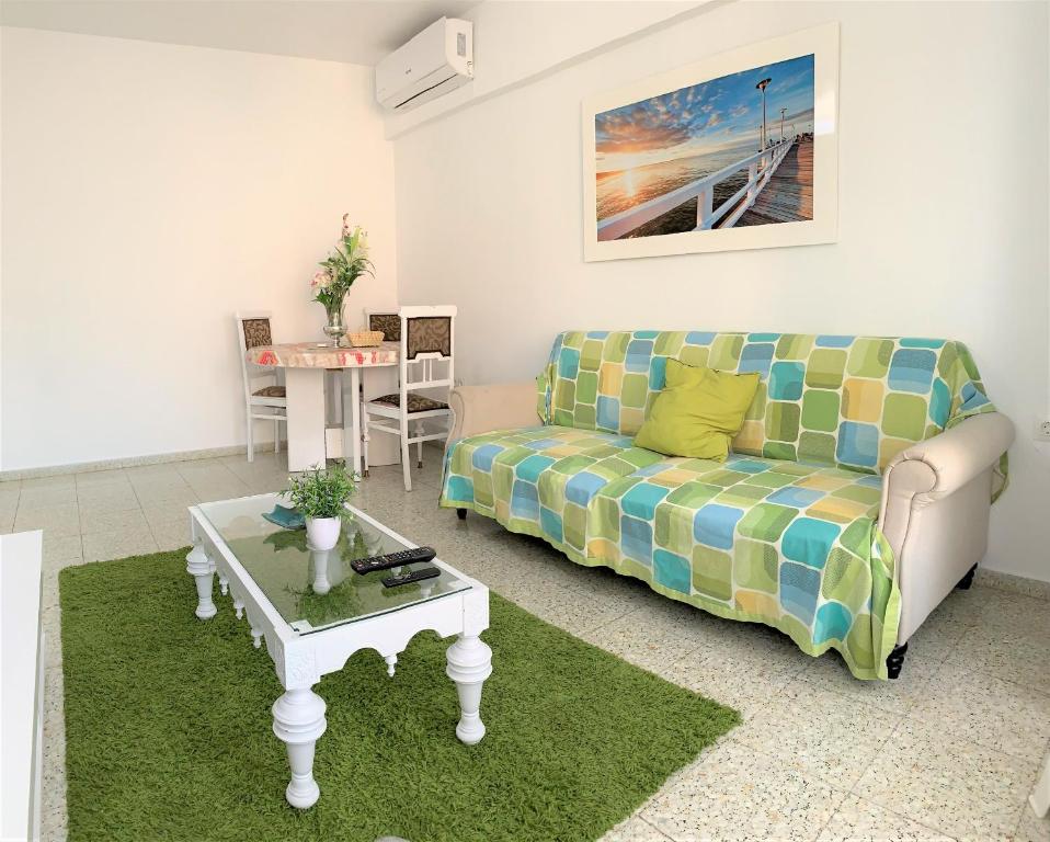 Bright and Modern Apartment 3 bedroom with Balcony E3EV - 4