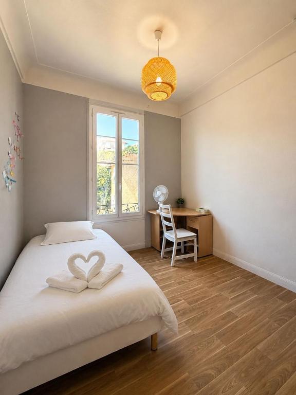 Charming 3 Bedrooms Seaside Apartment 2 Bedrooms Available Before 20 May - 4