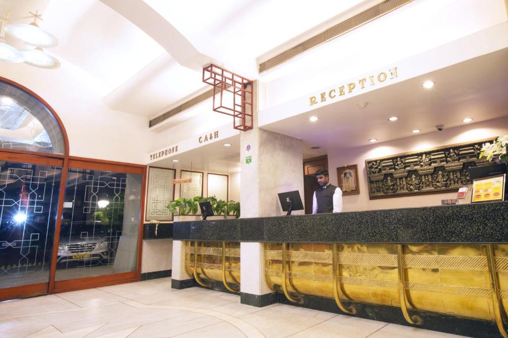 Hotel Heritage Inn photo