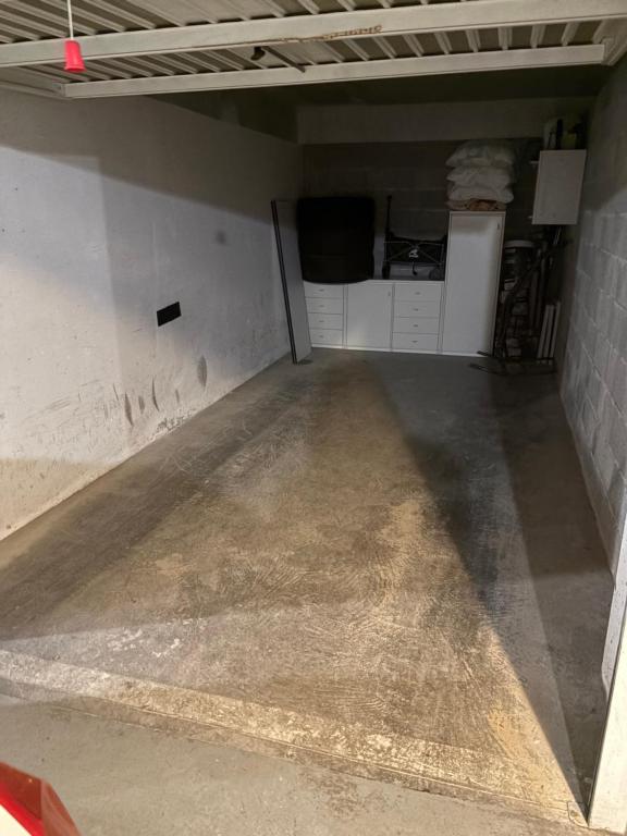 GOLFE-JUAN, grand T1 lumineux , piscine , parking & plage pour 4 personnes - 5