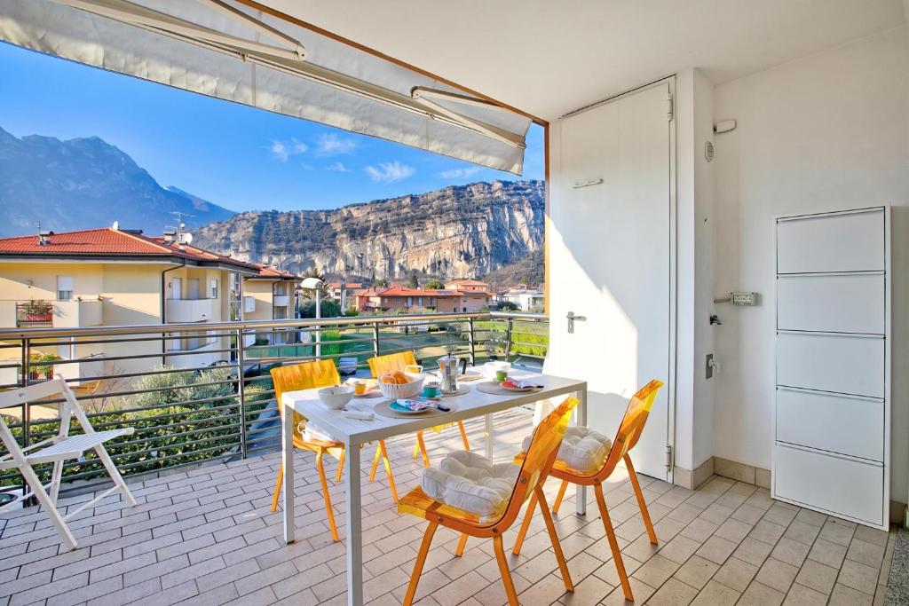 Torbolino - Apt with Balcony. Pool & Views - Happy Rentals - 1