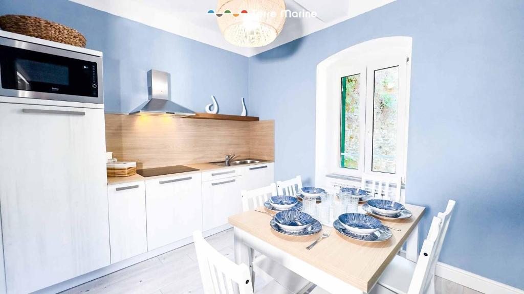 Polvere di Mare, Terre Marine - 1