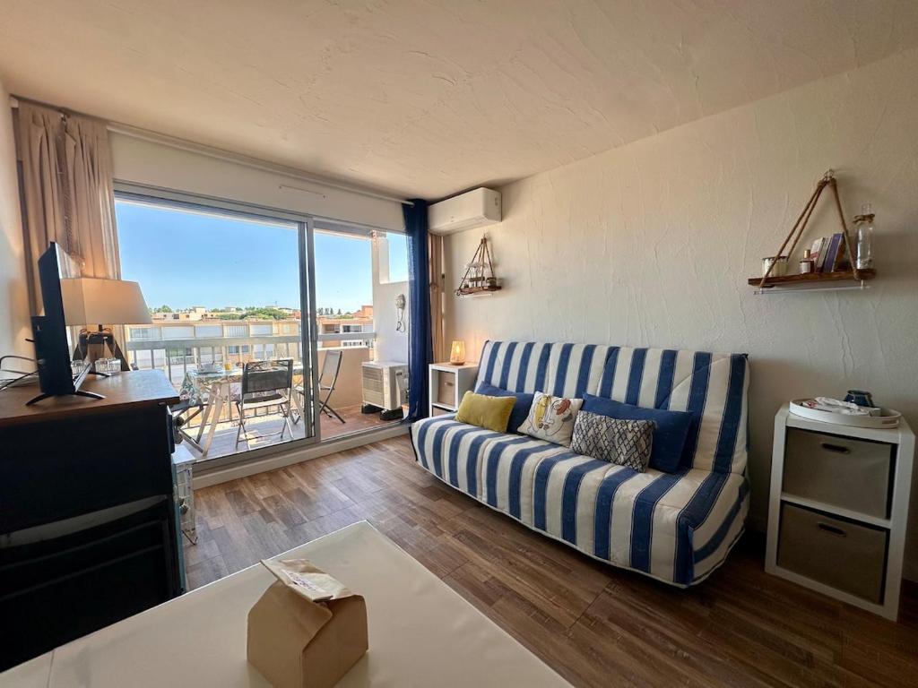 Studio Cabine climatisé avec parking privé - 1