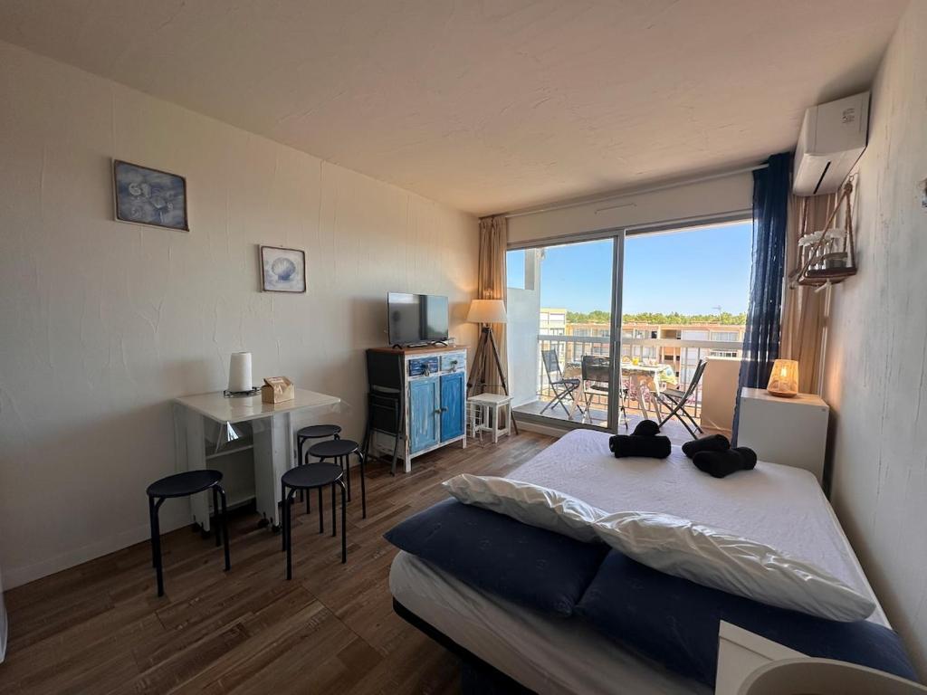 Studio Cabine climatisé avec parking privé - 2