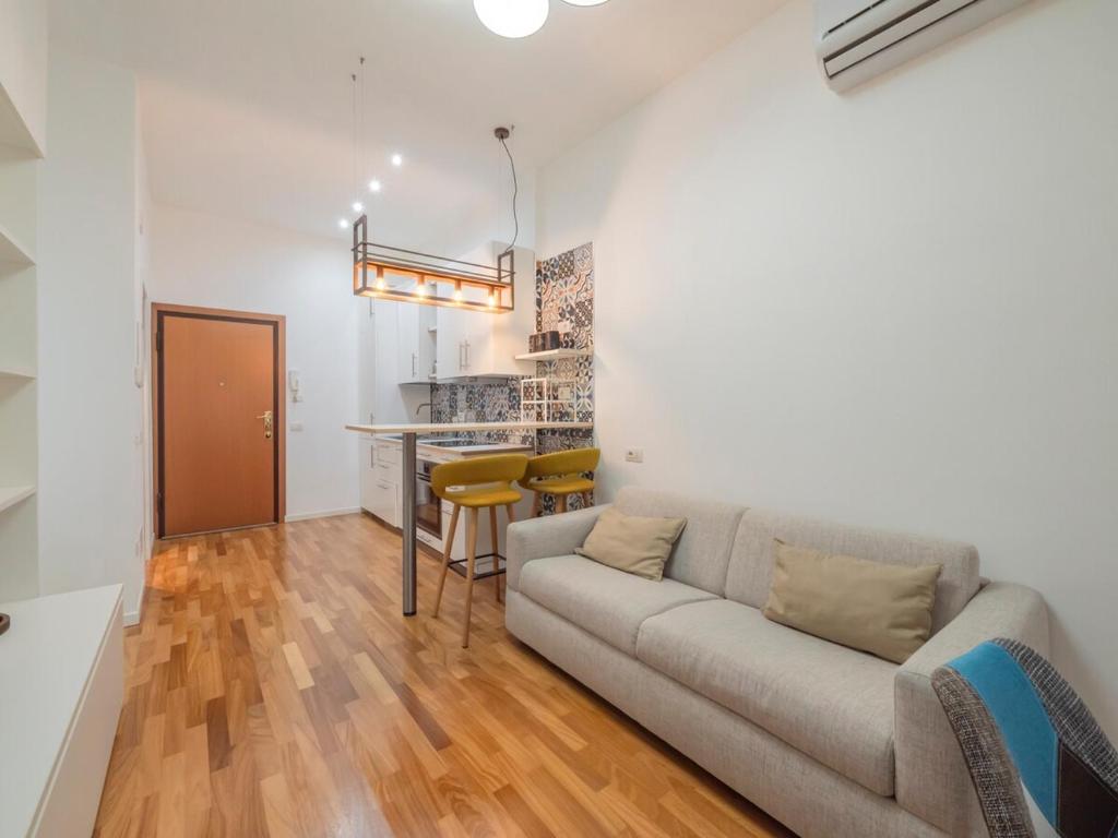 Xenia Milano - 2rooms apt in Via Ampere 102 - 1
