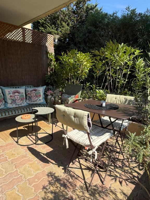 Studio tout confort au calme avec jardin proche Cannes - 2