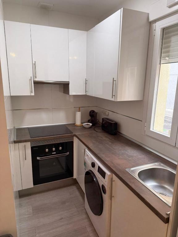 Apartment in Estrecho Lope de Haro Street - 2