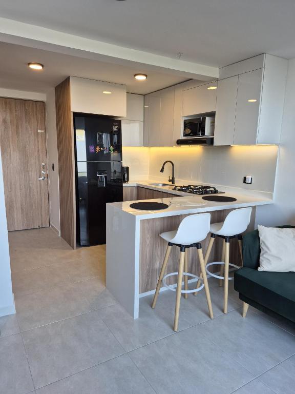 Fully Equipped Modern Apartment - 4