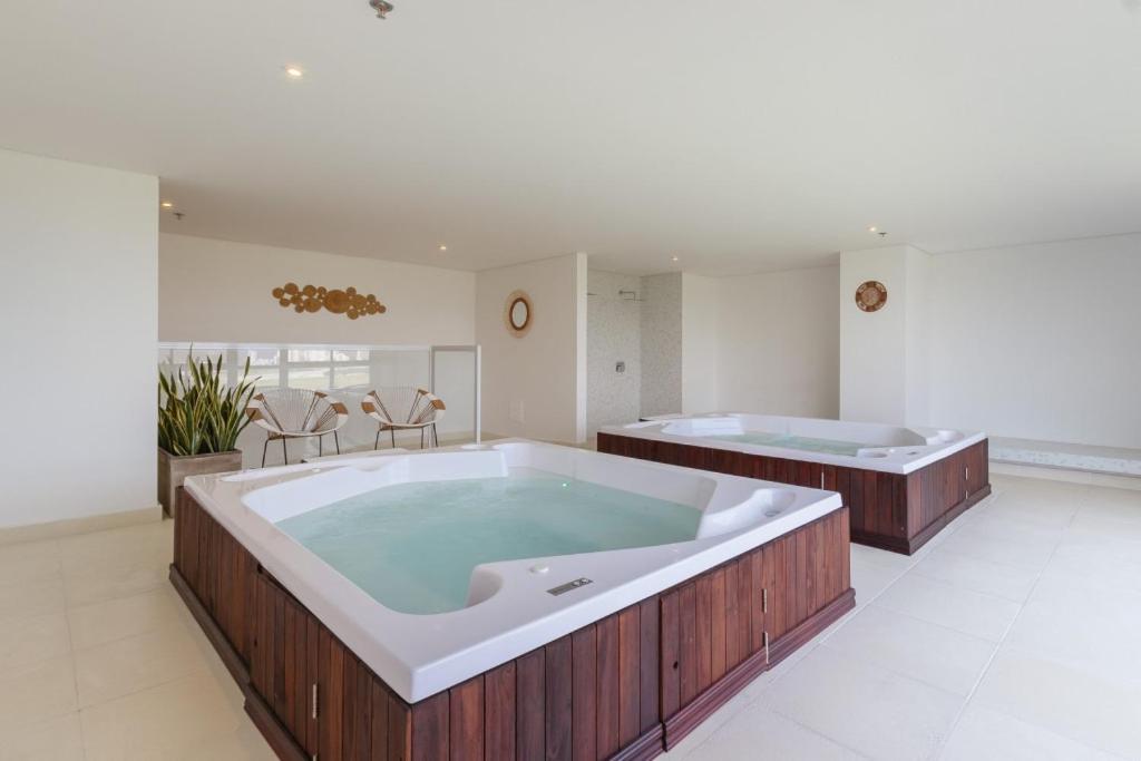 Modern apartment with Jacuzzi and ocean views - 5