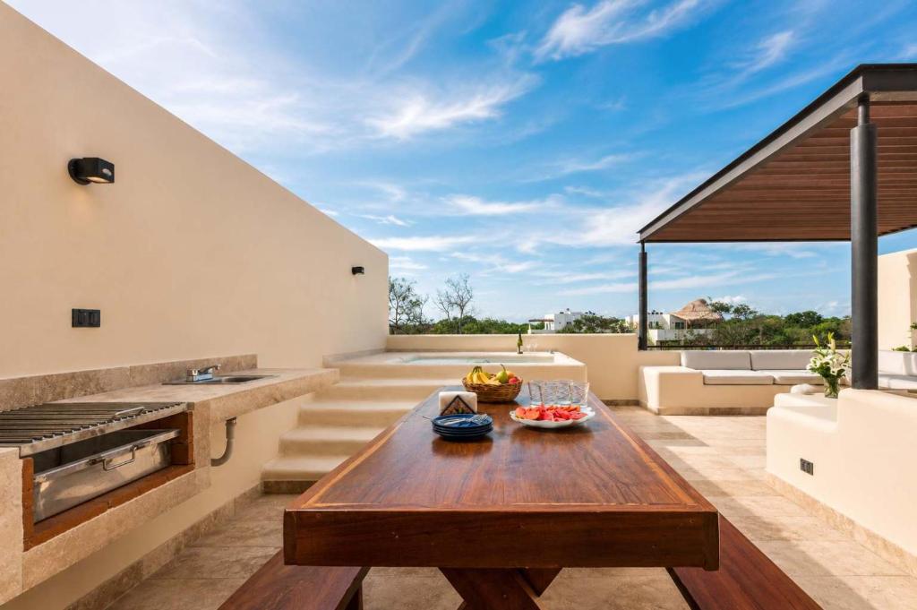 Tulum Penthouse 3BR ONLY 1 MILE FROM BEACH - 2