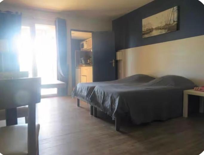 Studio village 9 - 2