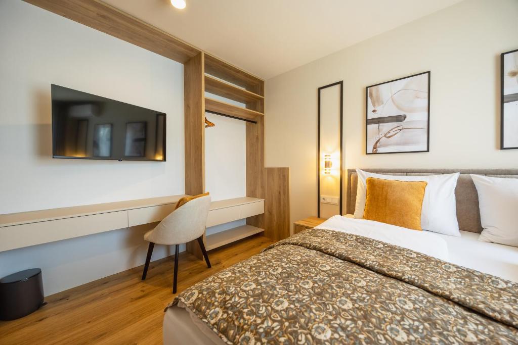CASA PLUS - Rooms & Apartments - 2