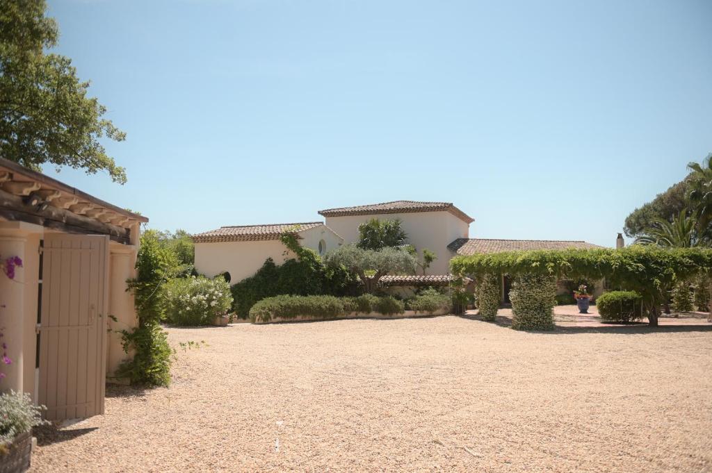 Luxury Mediterranean Villa with Pool & Helipad - 2