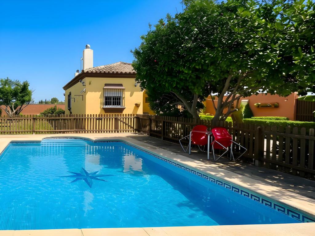 Chalet Piscina Privada Cerca del Mar solo familia - 2