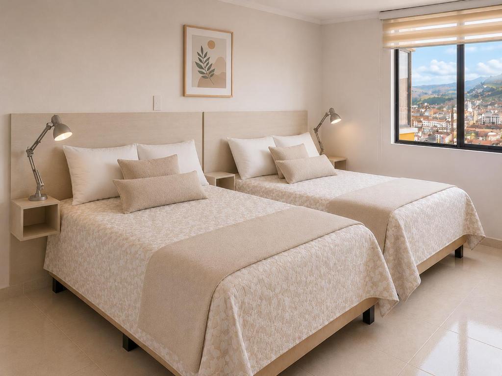 Hotel Mediterraneo Quito - 2