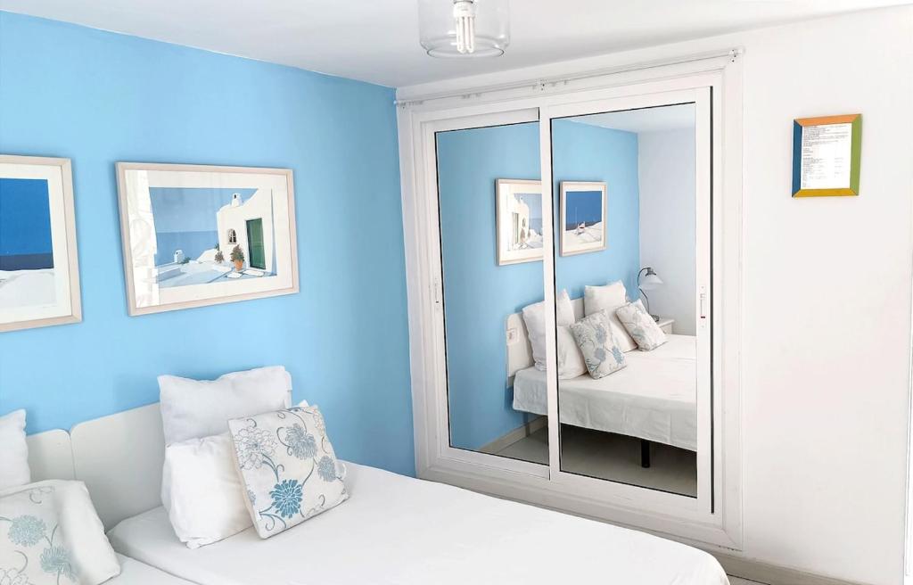 bright suite with private entrance and balcony - 1