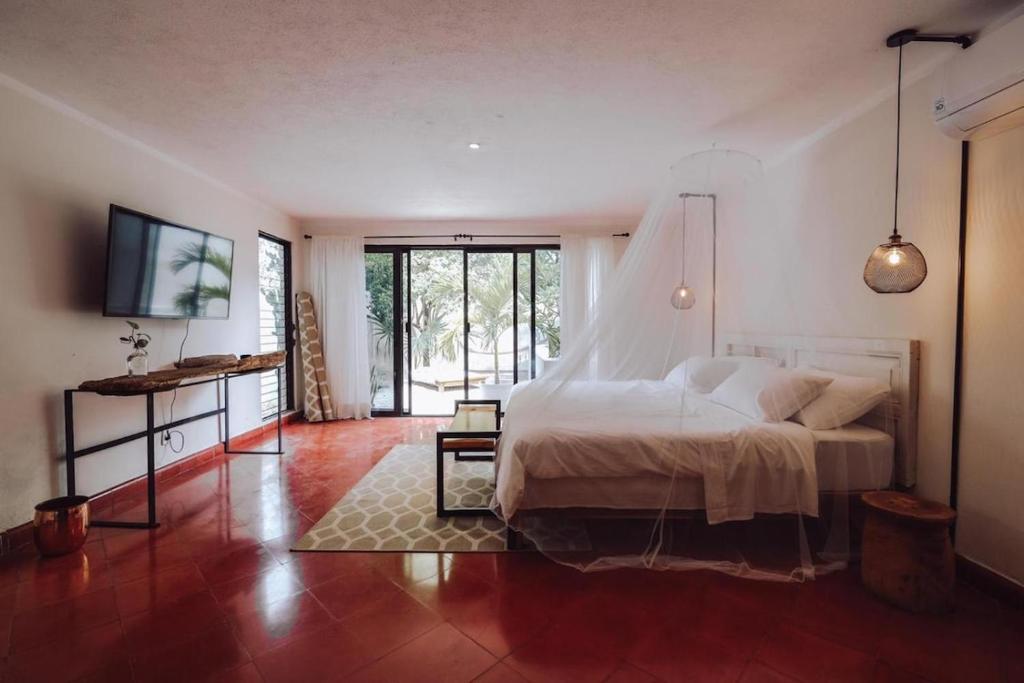 House for 18 people with private pools in Mérida - Casa Granda - 3