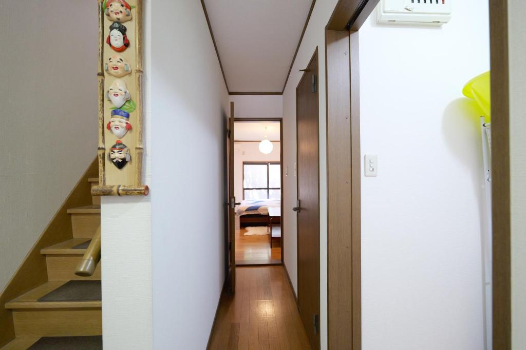 Guest House TIHARU 6bedrooms12people max and Straight to USJ and Near the hot spring