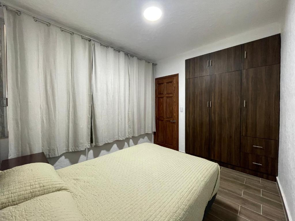 Cozy Apartment near Eugenia Metro Station - Mochaj - 2