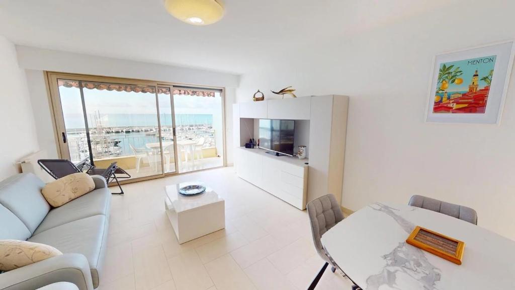 21GP - Magnifique et vaste 2P climatisé face mer avec 2 terrasses et garage - 2