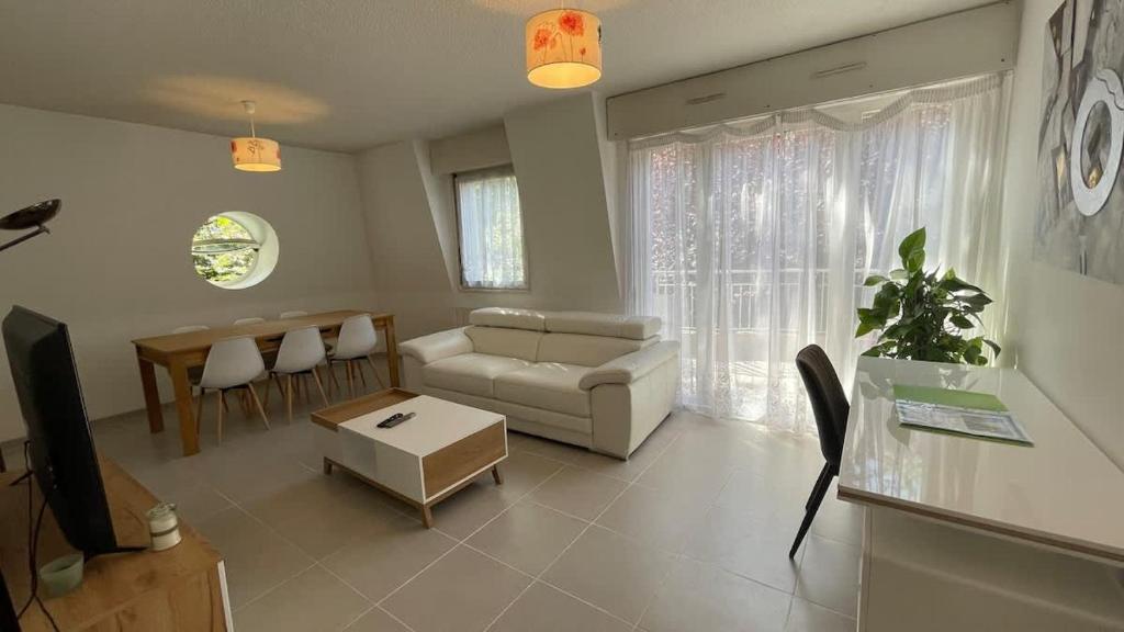 Le Bois Gentil - Grand appartement familial, proche de Genève et du Palexpo - 3