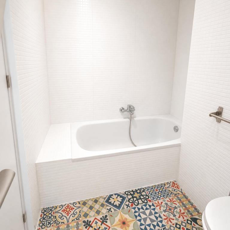 Torremolinos Chic Studio- Pool & Beach - 5