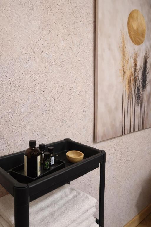 Spa Paradise for Two, Sauna and Netflix Experience - 4