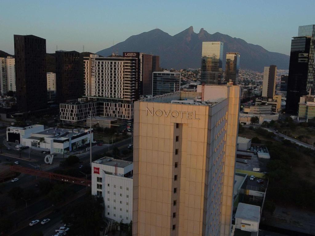 Novotel Monterrey Valle - 2