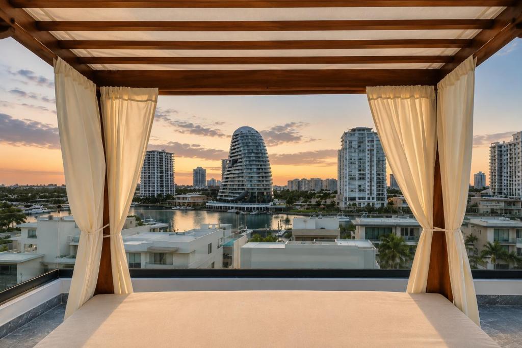 Luxury Retreat in Puerto Cancun with Rooftop Pool - 1