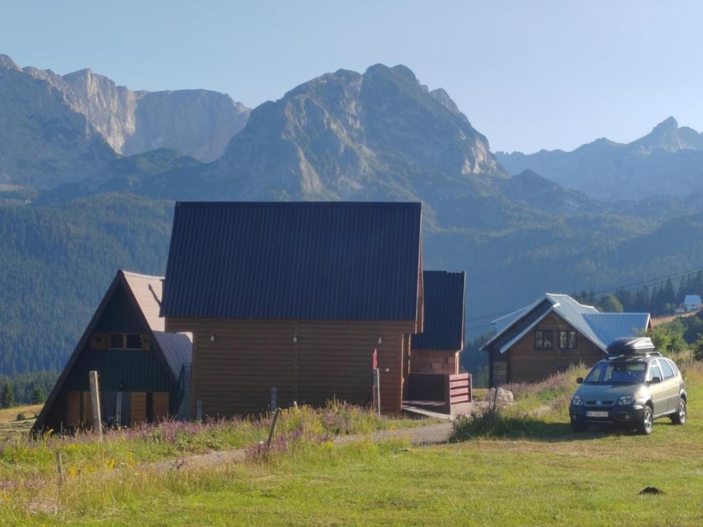 Brvnare tri srca Zabljak, Pitomine - 5