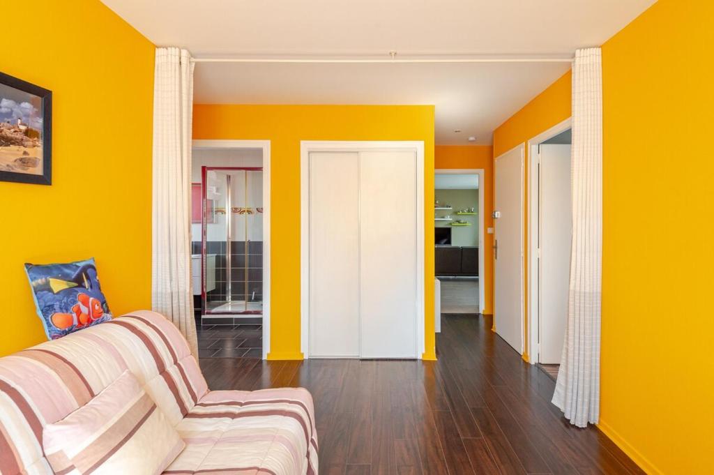 APPARTEMENT SPACIEUX et LUMINEUX AVEC GRAND GARAGE - 3