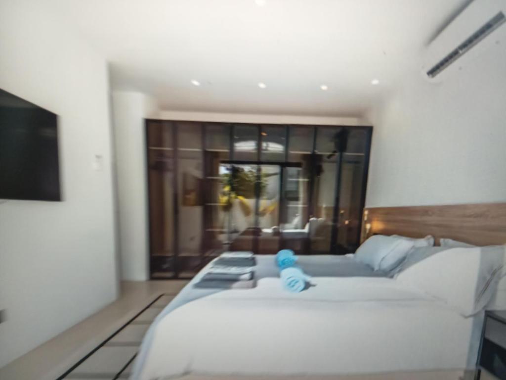 Villa Puleman Marbella luxury 5 bedroom villa - 2