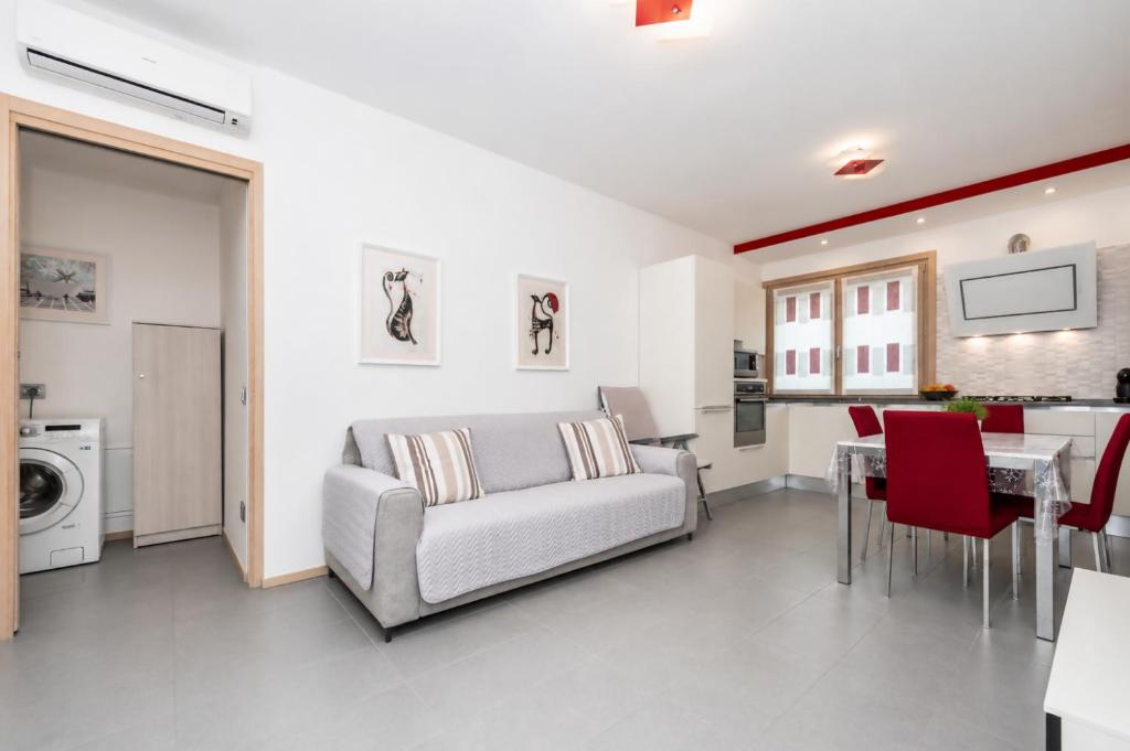 Myriam Holiday Apartment - Realnova - 1