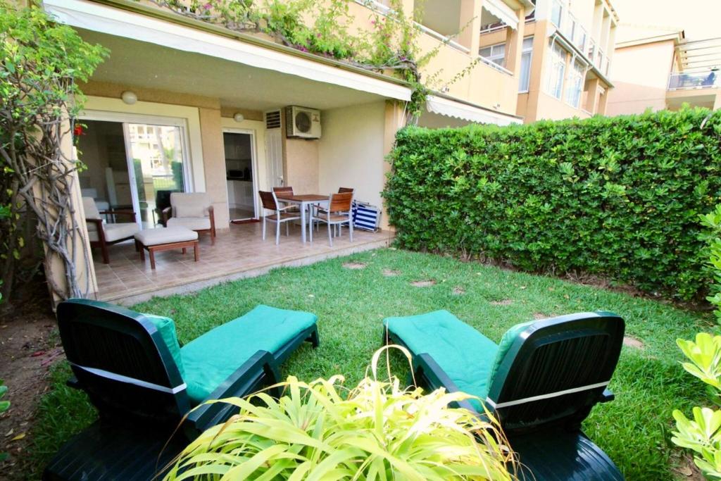 La Rosaleda 71 by homeprive - 2