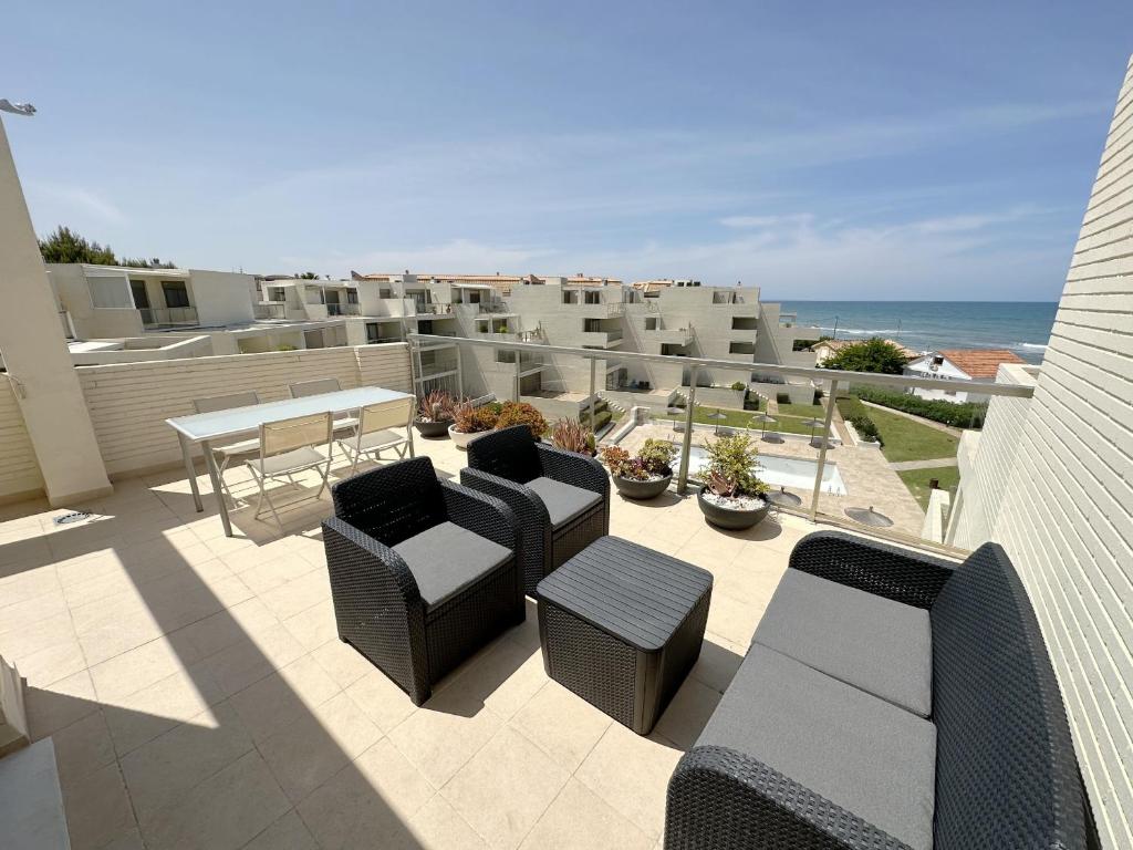 Tierra de Mar 05 by homeprive - 2