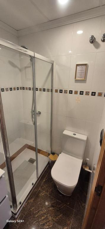 Cozy room near Alicante Centre with wifi - 4