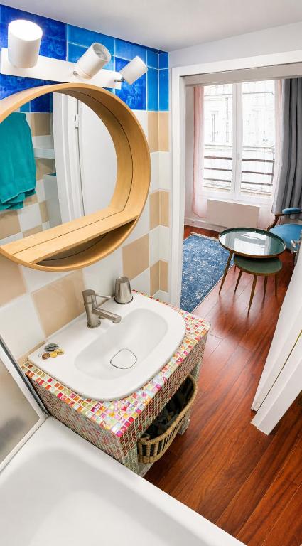 Joli studio, rue calme, prêt de Notre Dame de Paris - 5