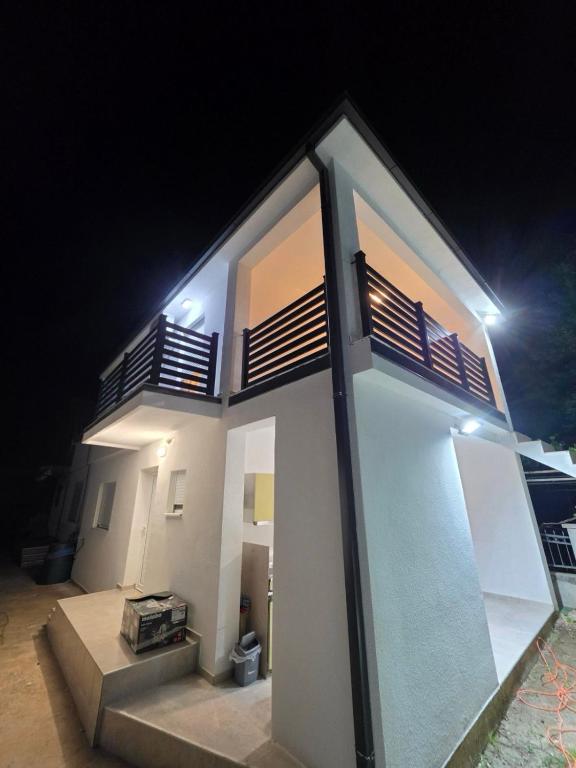 Casa Alloro - 1