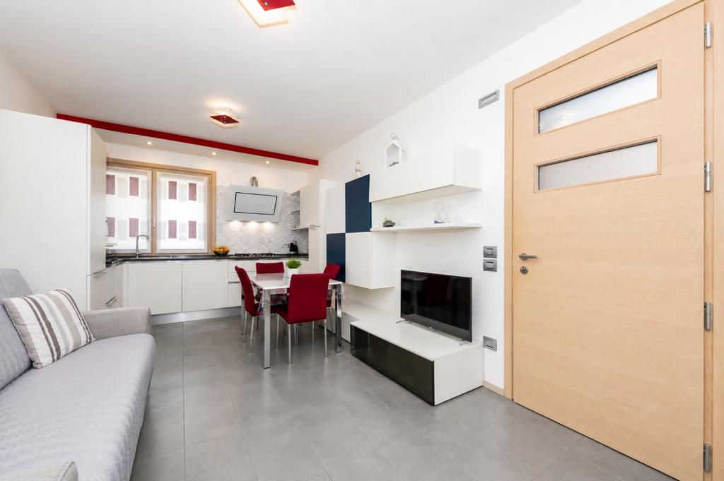 Myriam Holiday Apartment - Realnova - 3