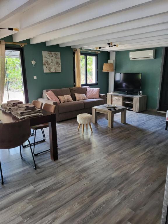 Maison avec piscine chauffée - 2