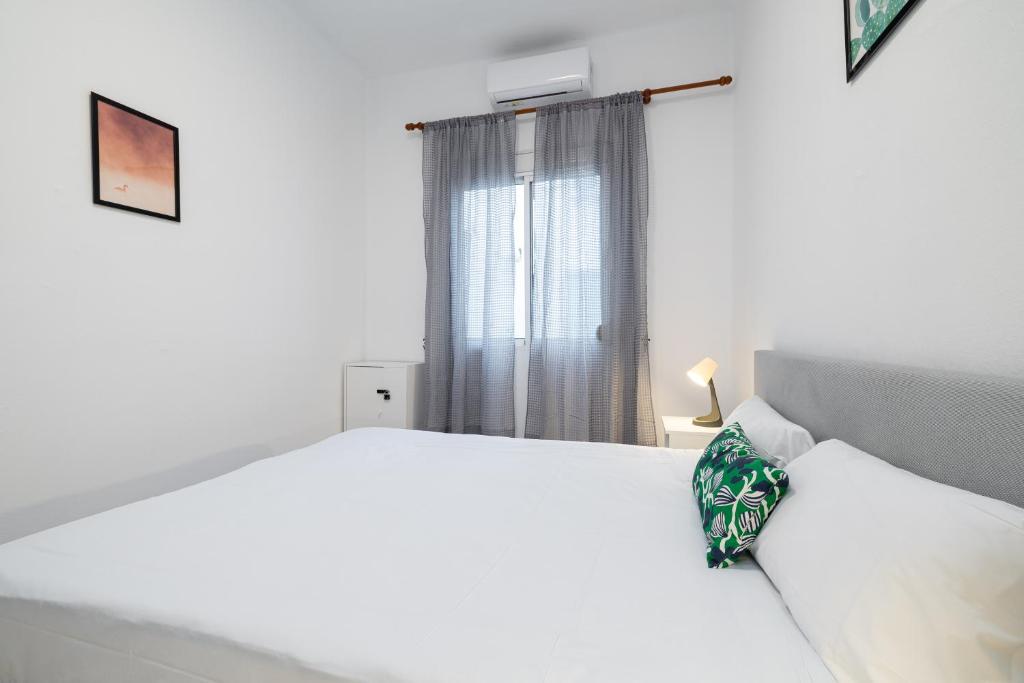 H2M Salamanca Cozy Family Apartment - 1