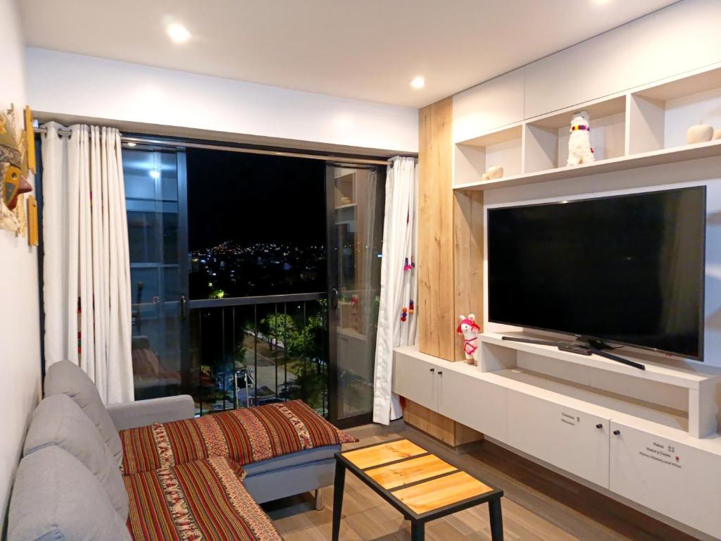 Departamento Moderno en Wanchaq, 2 Habitaciones, Vista y Lavadora y Secadora - 1