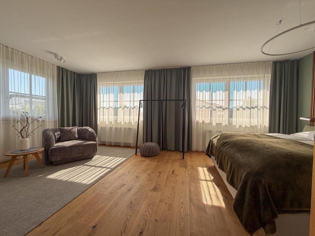 "GLÜCKSMOMENT" - Premium Apartments Seekirchen, beeindruckende Ferienwohnung mit gemeinsam genutzter Poolarea - 3