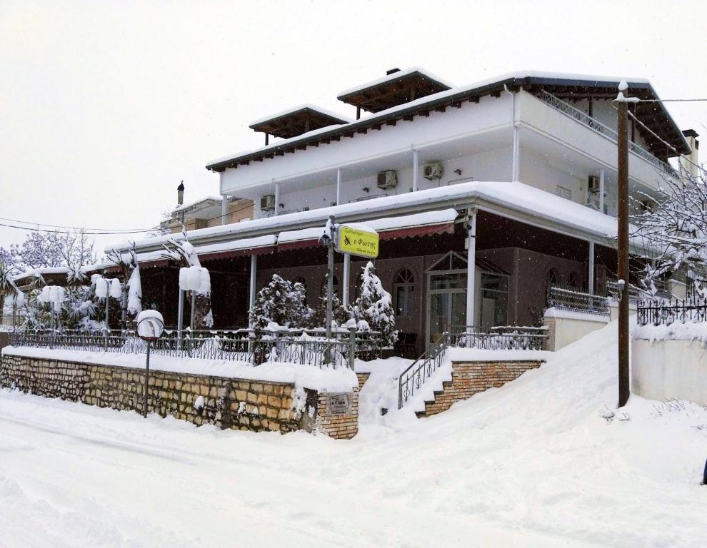 O Fotis Studios & Apartments photo