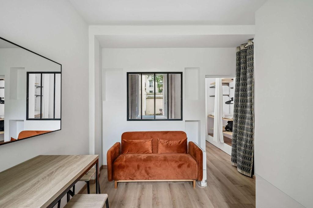 Cozy and Modern Apartment in Boulogne-Billancourt - 1